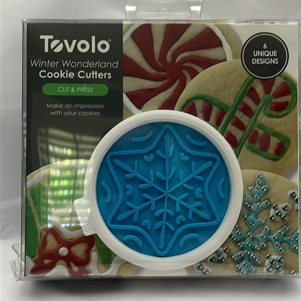 NIB Tovolo winter wonderland cut and press Christmas Cookie maker